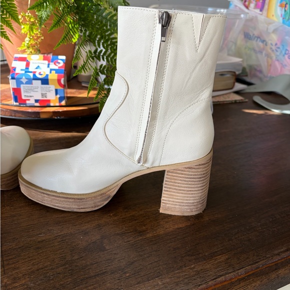 Altar'd State White Heeled Boots - Picture 4 of 6